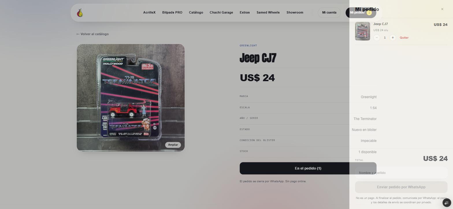 Panel lateral “Mi pedido” abierto sobre la ficha del producto, con el ítem elegido, su cantidad, el total y el botón Enviar pedido por WhatsApp.