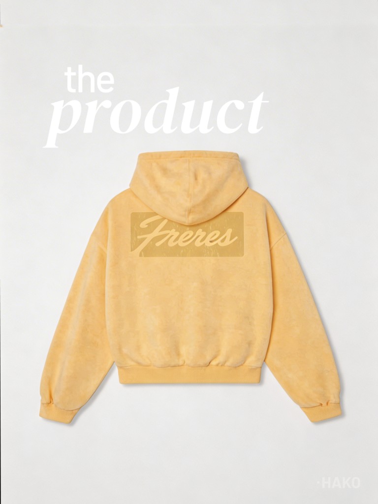Vista de producto del Buzo Logo Vintage butter yellow.